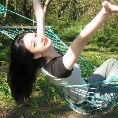 在光影中漫步:罗比穆勒